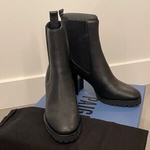 Paige Izzy Leather Heeled Chelsea Boots - Size 7.5